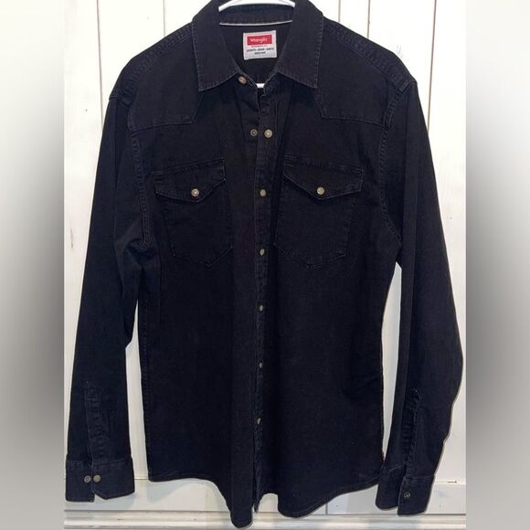 Black Wrangler Heavy Button.Up Large